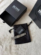 (STOCK) BRAZALETE BOSS PLATEADO CON CIERRE MAGNÉTICO PARA ÉL